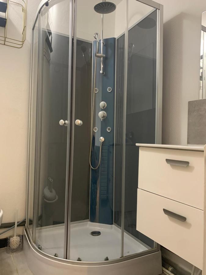Le St Brieuc Apartment Брест Екстериор снимка